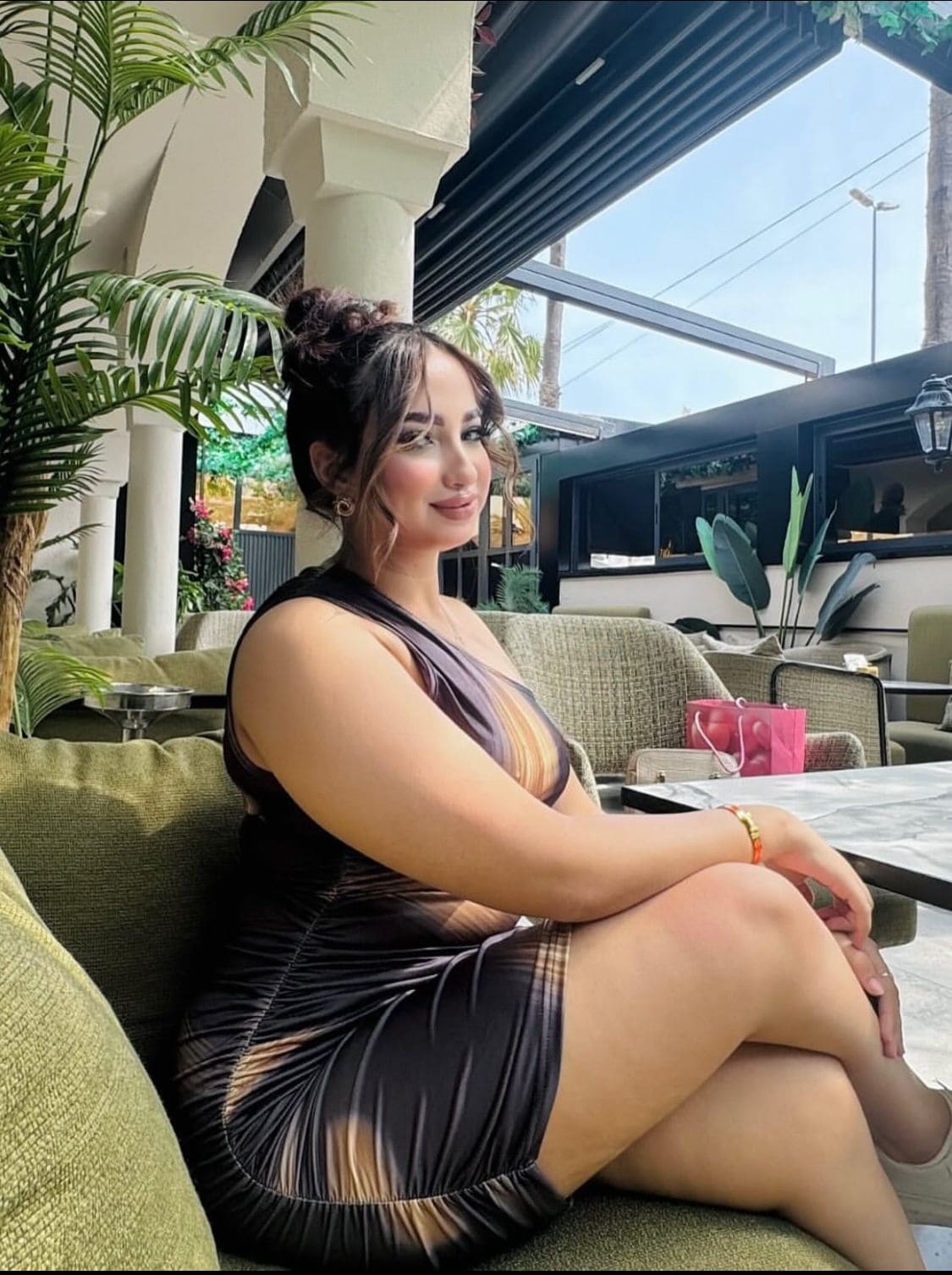 Best Girls For Night — bright, clear preview shot — booking in Pakistan — photo 7/20