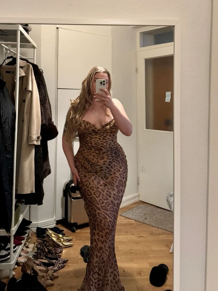 Girl For Night in Pakistan — hotel-ready arrival style preview — booking in Pakistan (Lahore, Islamabad, Karachi & more) — photo 14/15